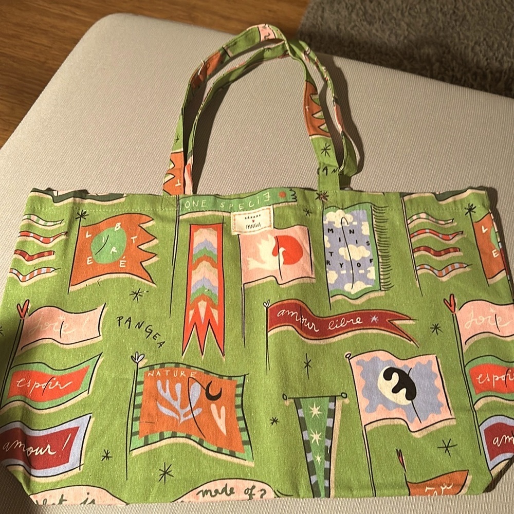 SÉZANE X PANGEA new beautiful tote bag.
